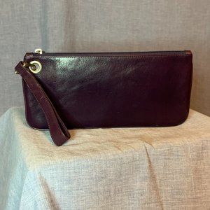 HOBO Vida wristlet Purple